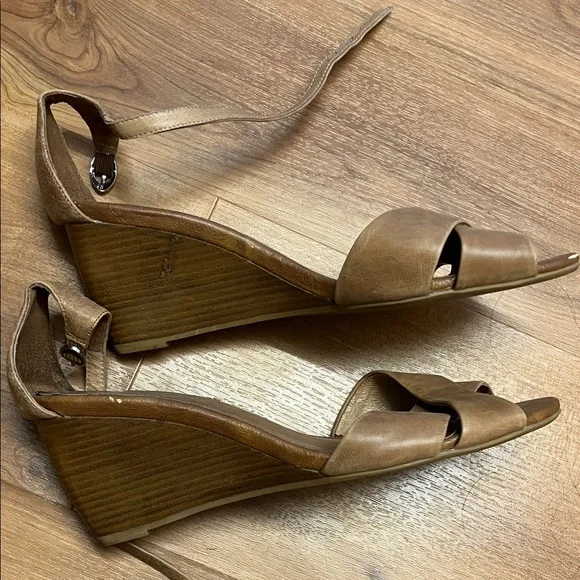 Jeffrey Campbell Brown Heeled Sandals - Picture 4 of 7